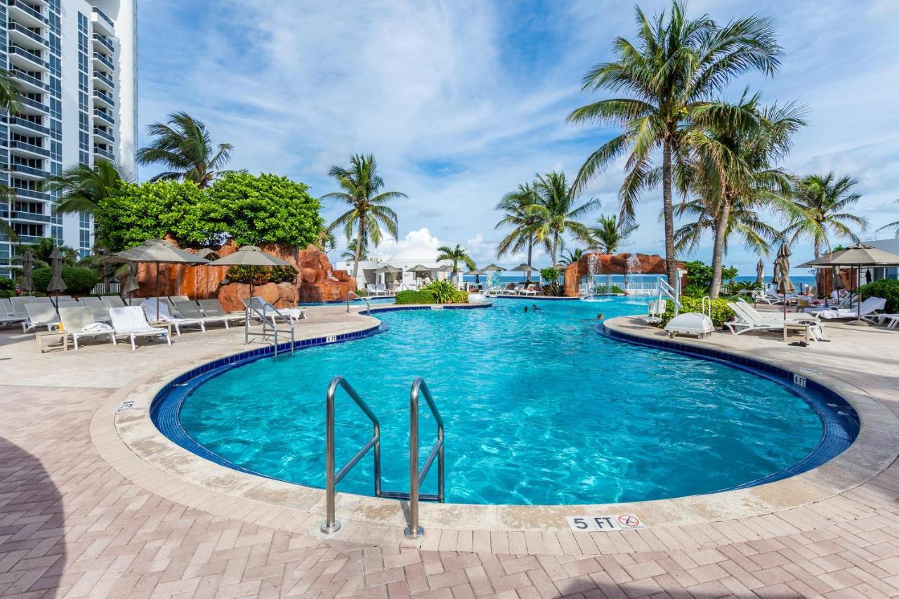 Hotel International Beach Tump Resort Ocean View 1100 Sf 1 Bed 1Bth Privately Owned Sunny Isles 마이애미 비치 외부 사진
